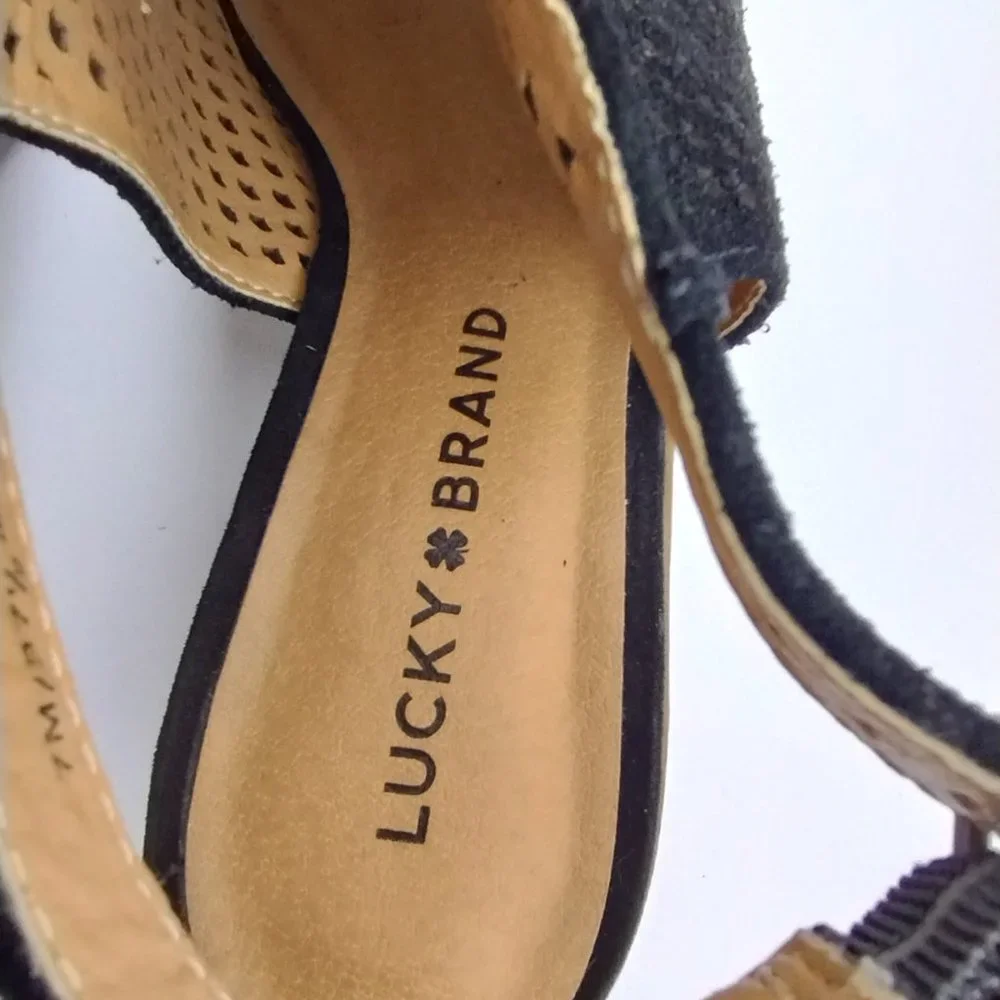 Lucky Brand Bertel Sandal Sling Back Perforated Leather Suede Block Heel Size 7 - Picture 3 of 13